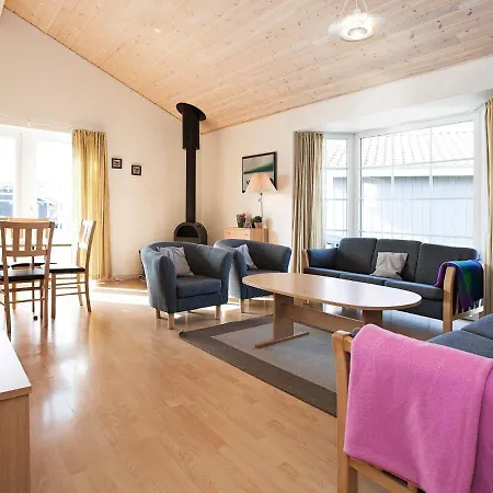 Holiday Lvii Holiday home